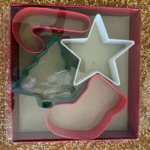 Holiday Metal Cookie Cutter Set NWT - Red, Green, White